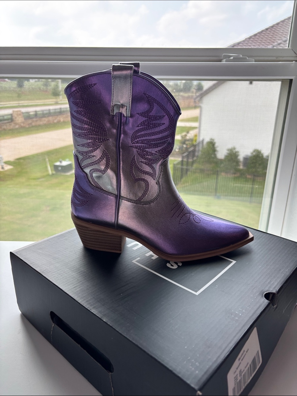 ShuShop Iridescent Purple Western Ankle Boots